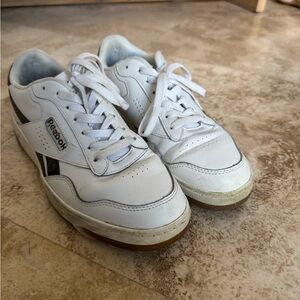 Reebok White & olive Sneakers